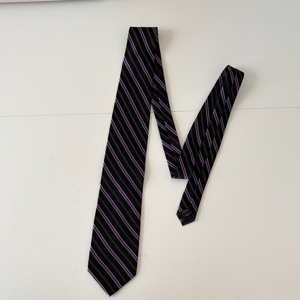 Jos A Bank Silk Black and Purple Striped Tie